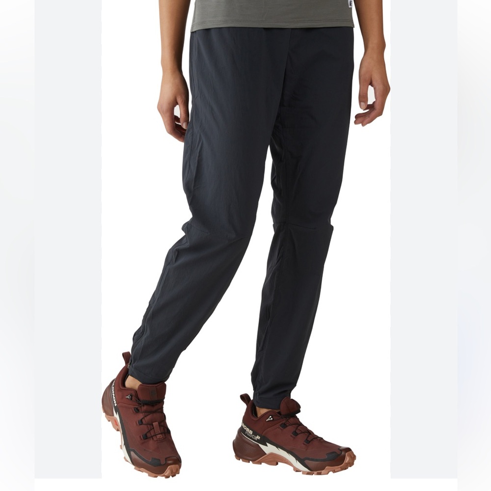 MEC Wanderwall Hiking Pants Black DWR Tapered Joggers Women’s Size 14
